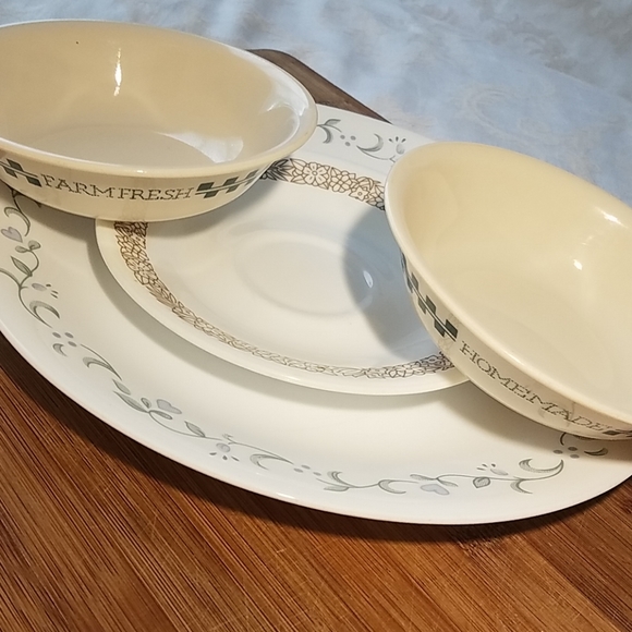 Vintage Corelle Misc Lot of 4 - Picture 1 of 6